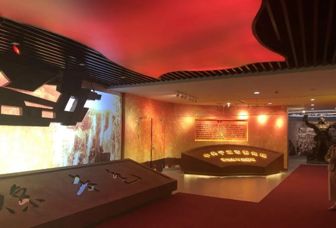 黨建館設計時如何體現它的特色？