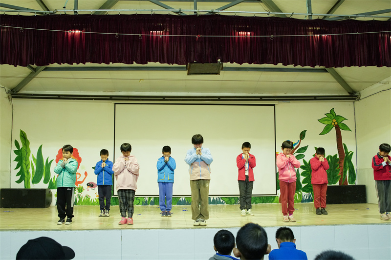 不啻微光 造炬成陽丨精誠(chéng)展覽走進(jìn)太陽村關(guān)愛兒童公益行 不啻微光 造炬成陽丨精誠(chéng)展覽走進(jìn)太陽村關(guān)愛兒童公益行