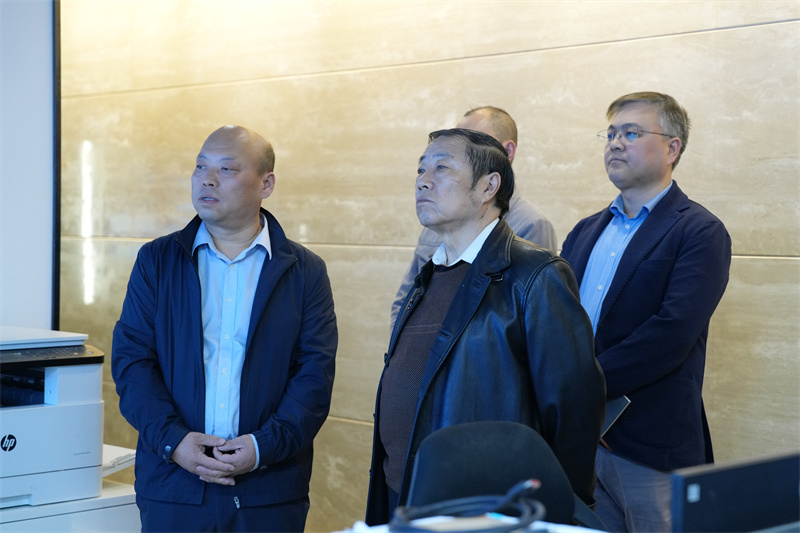 精誠動態(tài)丨秦商總會黨委書記、秘書長等領(lǐng)導(dǎo)一行蒞臨精誠走訪調(diào)研 精誠動態(tài)丨秦商總會黨委書記、秘書長等領(lǐng)導(dǎo)一行蒞臨精誠走訪調(diào)研